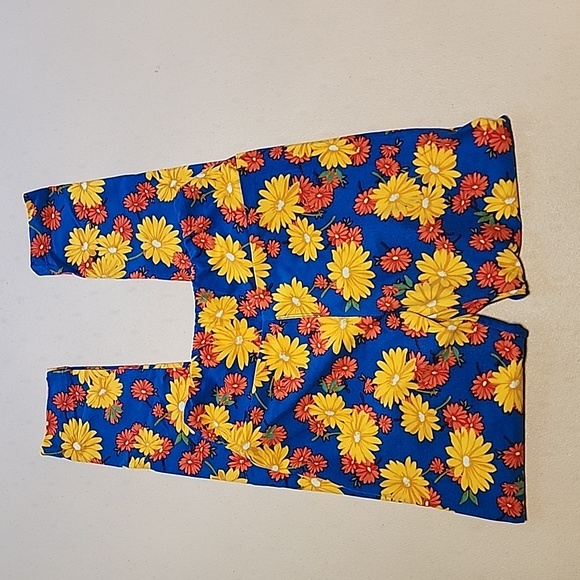 LuLaRoe Leggings Two Pair Skeletons and Flowers - Picture 5 of 6